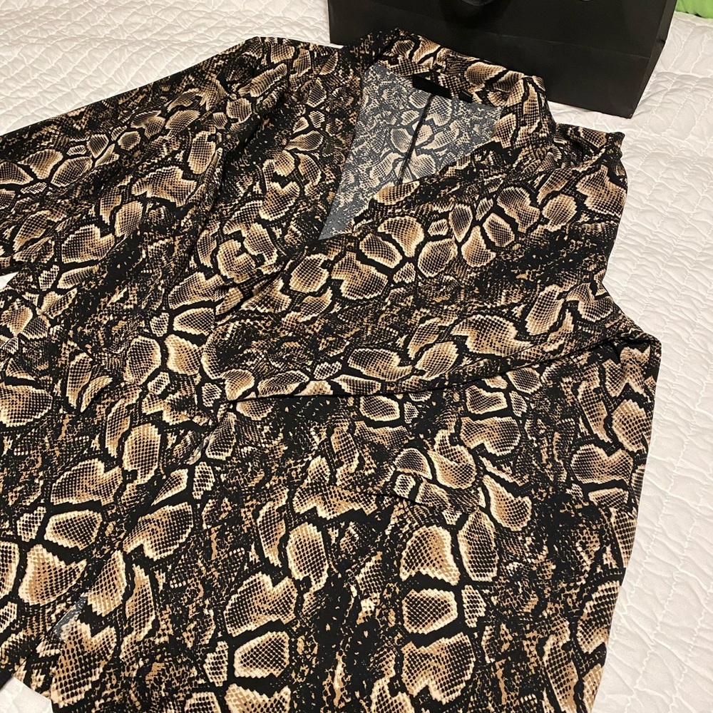 Snakeskin blazer plus size